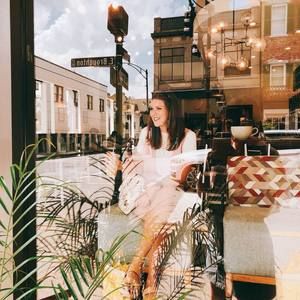 Meet your Posher, Lucy